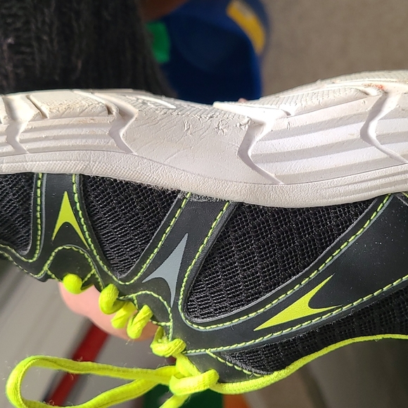 Boys runners - Picture 6 of 9